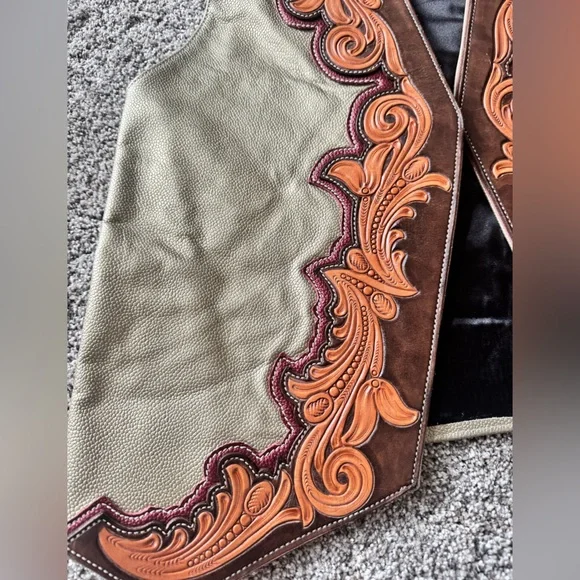Leather Vest with Tooled Leather Design - Picture 6 of 6